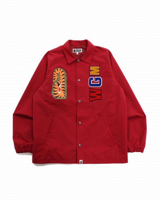 Chaquetas Bape Shark Coach Hombre Rojos Claro | 726983-GYM